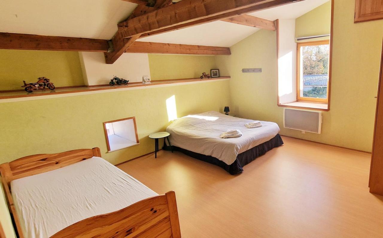 Chambres D Hotes Le Bois Corbeau Tiffauges Exterior foto
